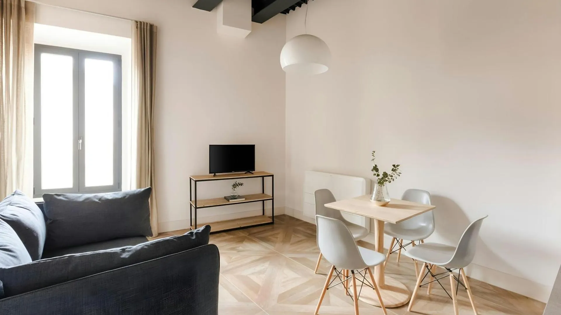 רומא Sonder By Marriott Bonvoy Barberini Apartments Piazza Barberini מלון דירות