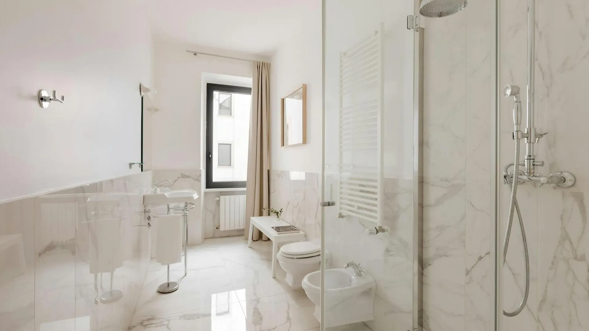 *** מלון דירות רומא Sonder By Marriott Bonvoy Barberini Apartments Piazza Barberini איטליה