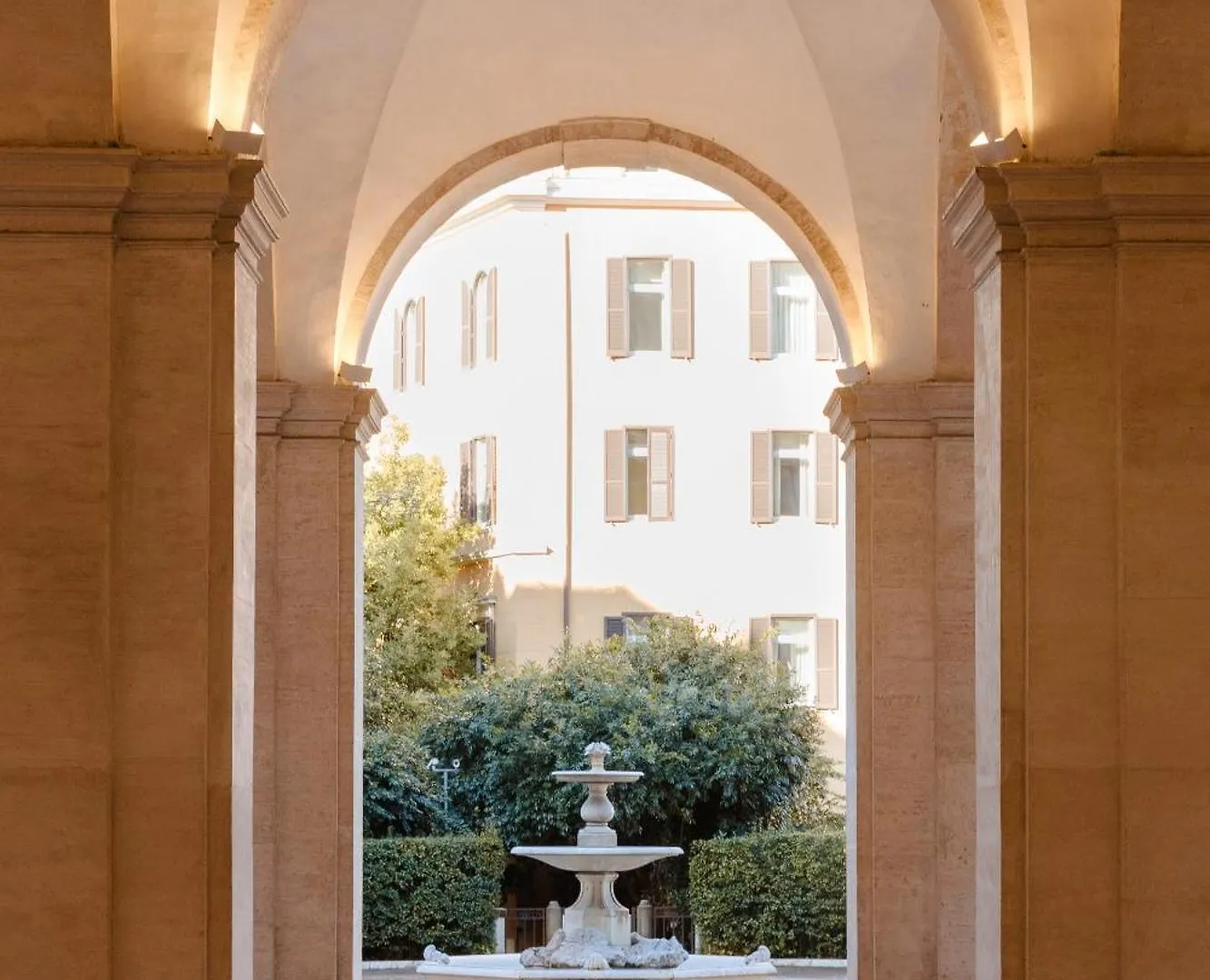 Sonder Barberini Aparthotel Rome